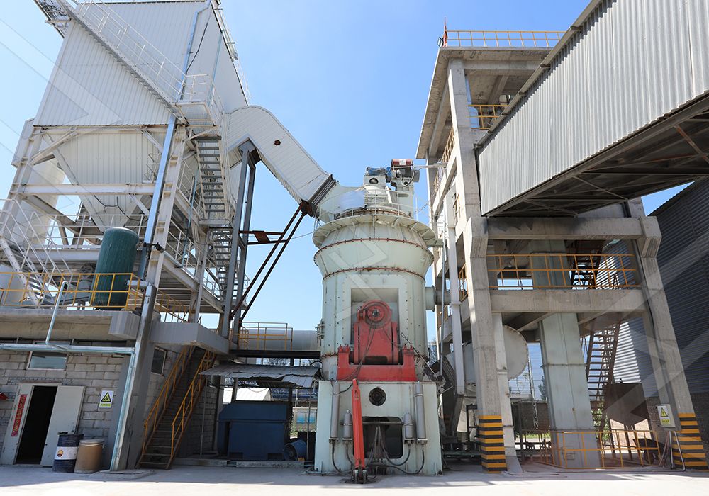 LUM Ultrafine Vertical Grinding Mill in operation