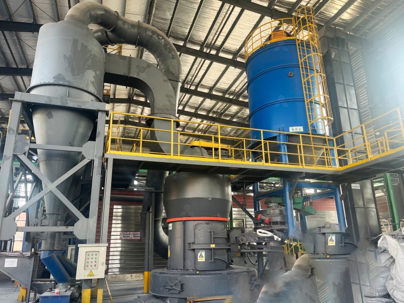 Vertical Talc Grinding Mill in operation