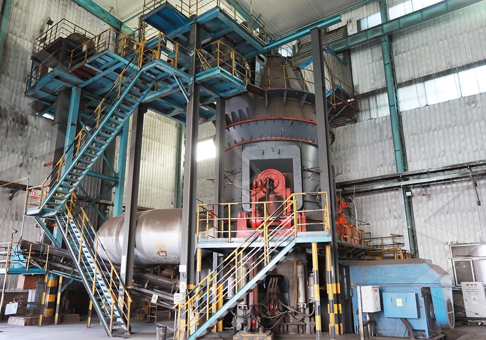 LUM ultrafine vertical grinding mill interior design for high precision